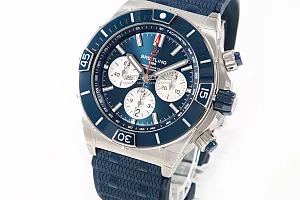 14813_watchlounge_lo.jpg