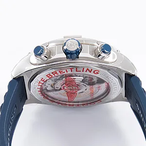 14814_watchlounge_lo.jpg