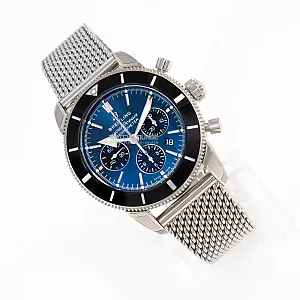 14822_watchlounge_lo.jpg