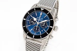 14825_watchlounge_lo.jpg