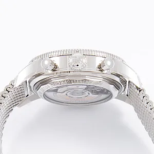 14826_watchlounge_lo.jpg