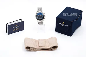 14831_watchlounge_lo.jpg