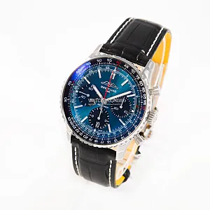 14837_watchlounge_lo.jpg