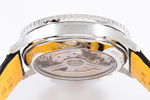 14839_watchlounge_lo.jpg