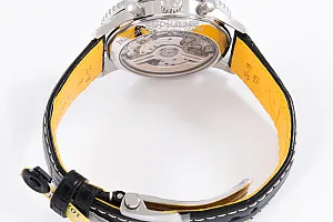 14841_watchlounge_lo.jpg