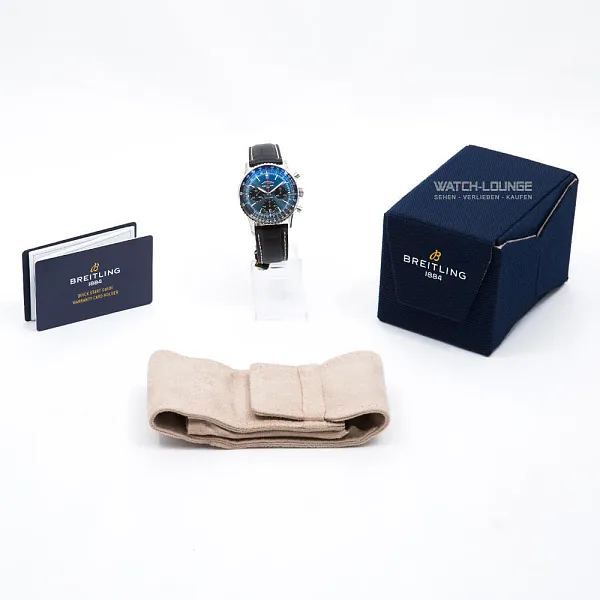 14843_watchlounge_lo.jpg