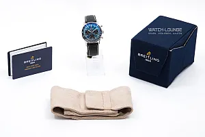 14843_watchlounge_lo.jpg