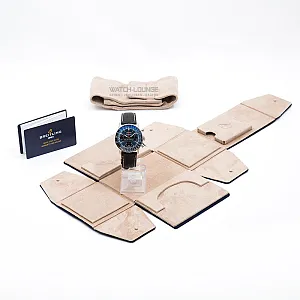 14844_watchlounge_lo.jpg