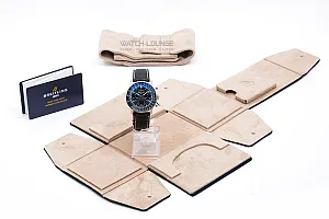 14844_watchlounge_lo.jpg