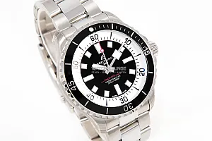14860_watchlounge_lo.jpg