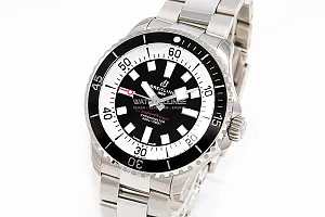 14861_watchlounge_lo.jpg