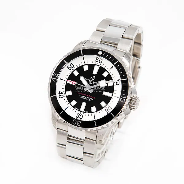 14861_watchlounge_lo_1.jpg