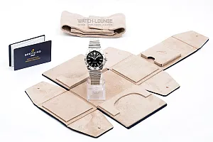 14892_watchlounge_lo.jpg