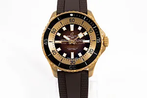 14895_watchlounge_lo.jpg