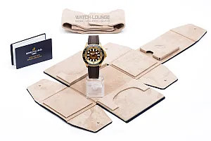 14904_watchlounge_lo.jpg