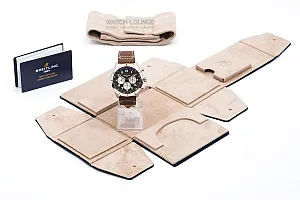 14916_watchlounge_lo.jpg