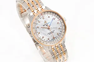 14920_watchlounge_lo.jpg