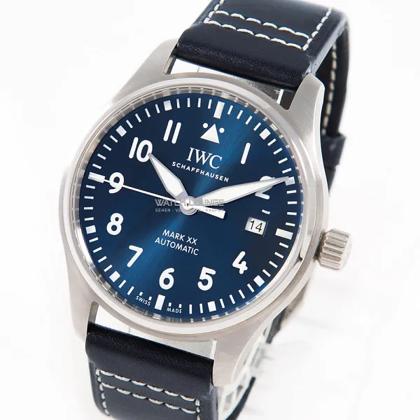 14929_watchlounge_lo_1.jpg