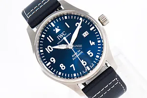 14930_watchlounge_lo.jpg