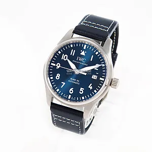14933_watchlounge_lo.jpg