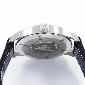14934_watchlounge_lo.jpg