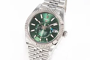 14945_watchlounge_lo.jpg