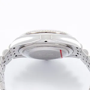 14947_watchlounge_lo.jpg