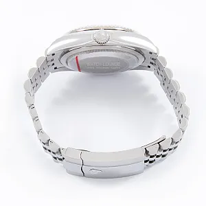 14948_watchlounge_lo.jpg
