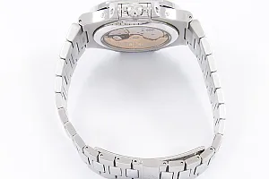 14978_watchlounge_lo.jpg