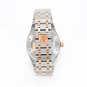 14994_watchlounge_lo.jpg
