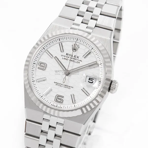 14996_watchlounge_lo_1.jpg
