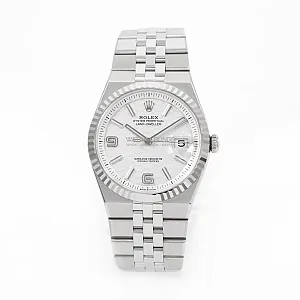 14998_watchlounge_lo.jpg