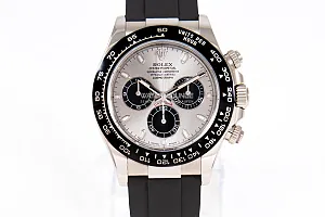 15012_watchlounge_lo.jpg
