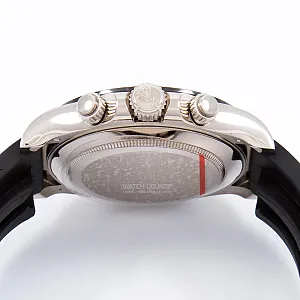 15015_watchlounge_lo.jpg