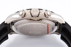 15015_watchlounge_lo.jpg