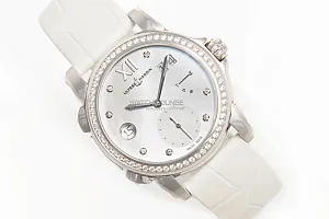 15022_watchlounge_lo.jpg