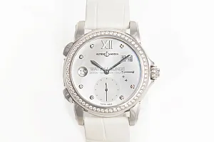 15023_watchlounge_lo.jpg