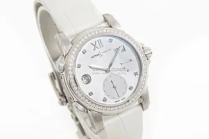 15024_watchlounge_lo.jpg