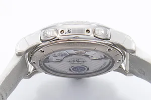 15027_watchlounge_lo.jpg