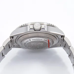 15055_watchlounge_lo.jpg