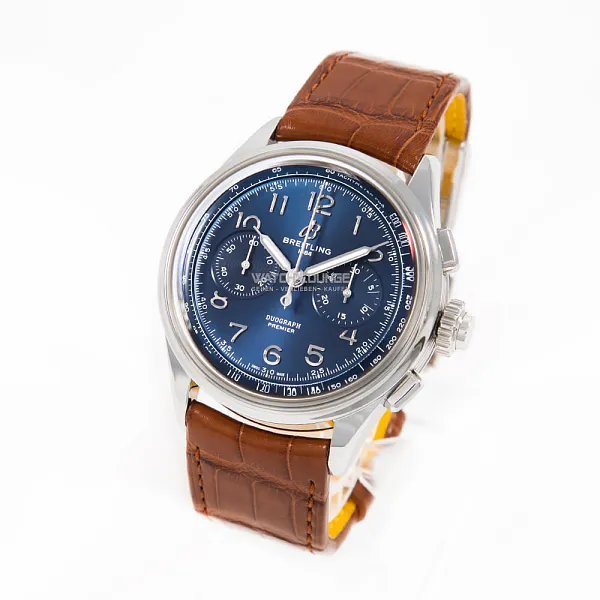 15087_watchlounge_lo.jpg