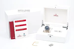 15490_watchlounge_lo.jpg