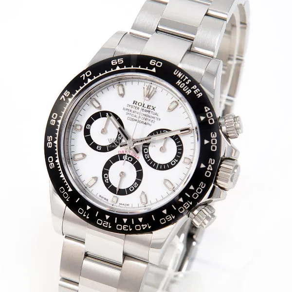 15671_watchlounge_lo_1.jpg