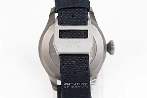 15702_watchlounge_lo.jpg