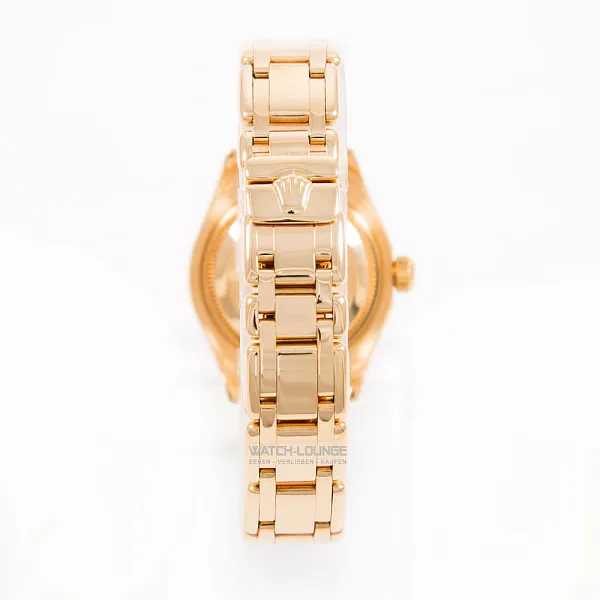 16120_watchlounge_lo.jpg