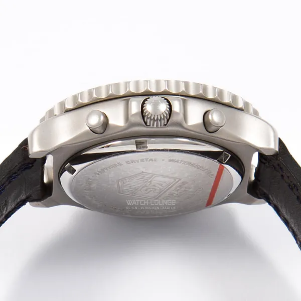 16502_watchlounge_lo.jpg