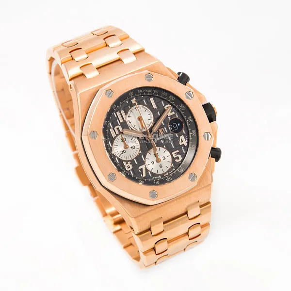 16839_watchlounge_lo.jpg