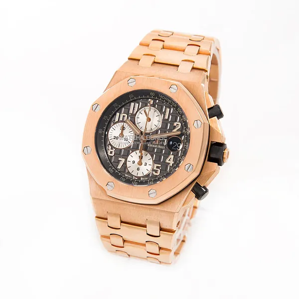 16840_watchlounge_lo.jpg