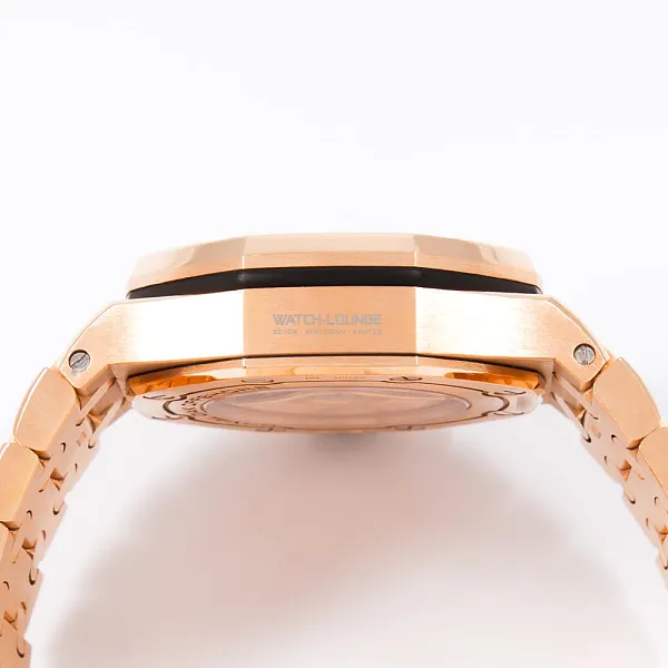 16842_watchlounge_lo.jpg