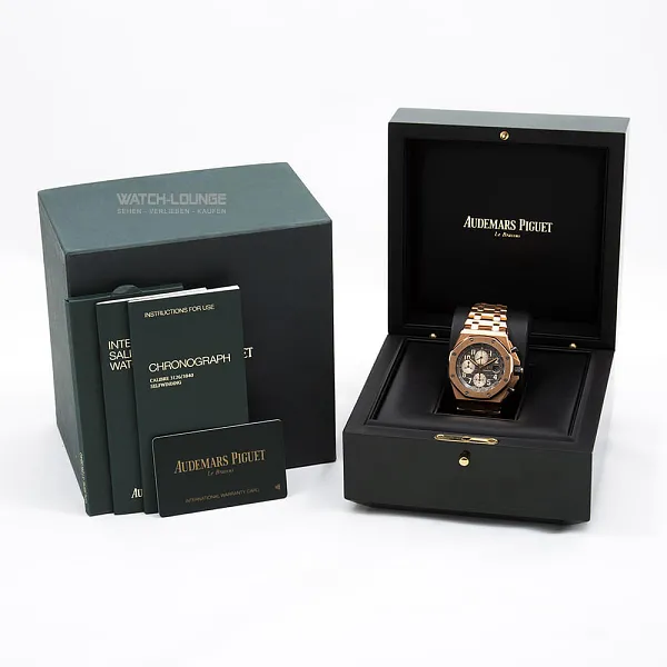 16846_watchlounge_lo.jpg